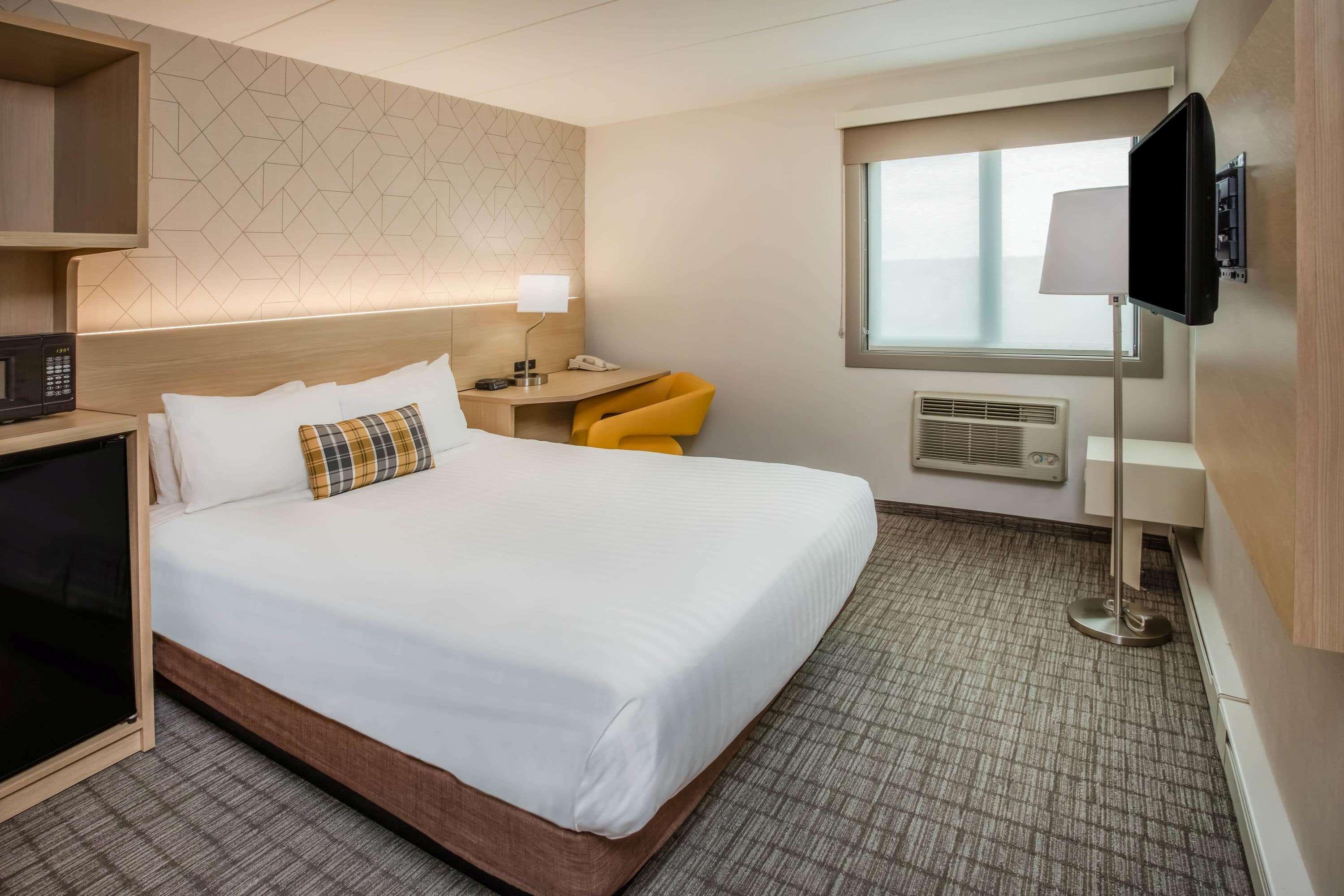 Days Inn & Suites By Wyndham Duluth By The Mall Zewnętrze zdjęcie