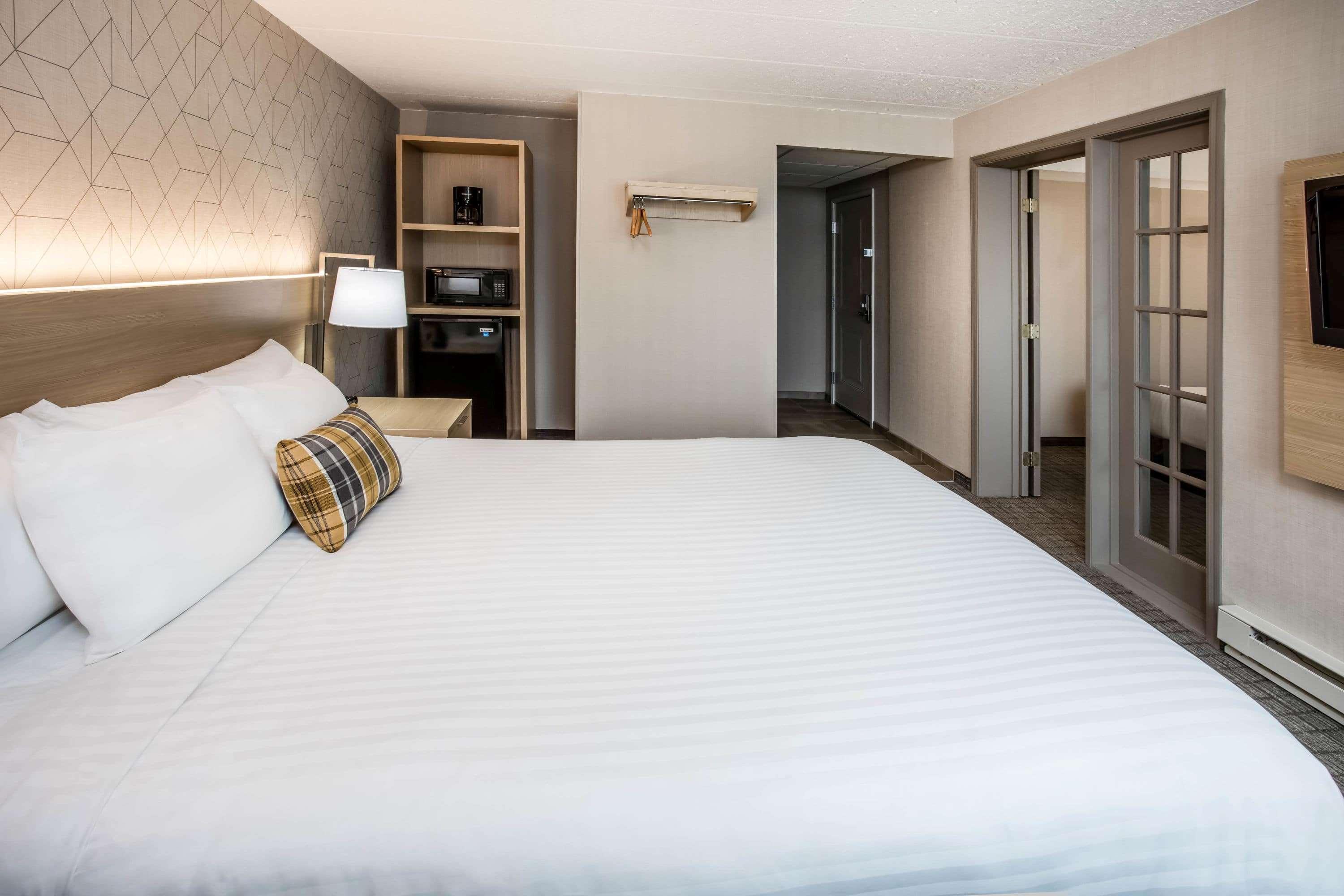 Days Inn & Suites By Wyndham Duluth By The Mall Zewnętrze zdjęcie