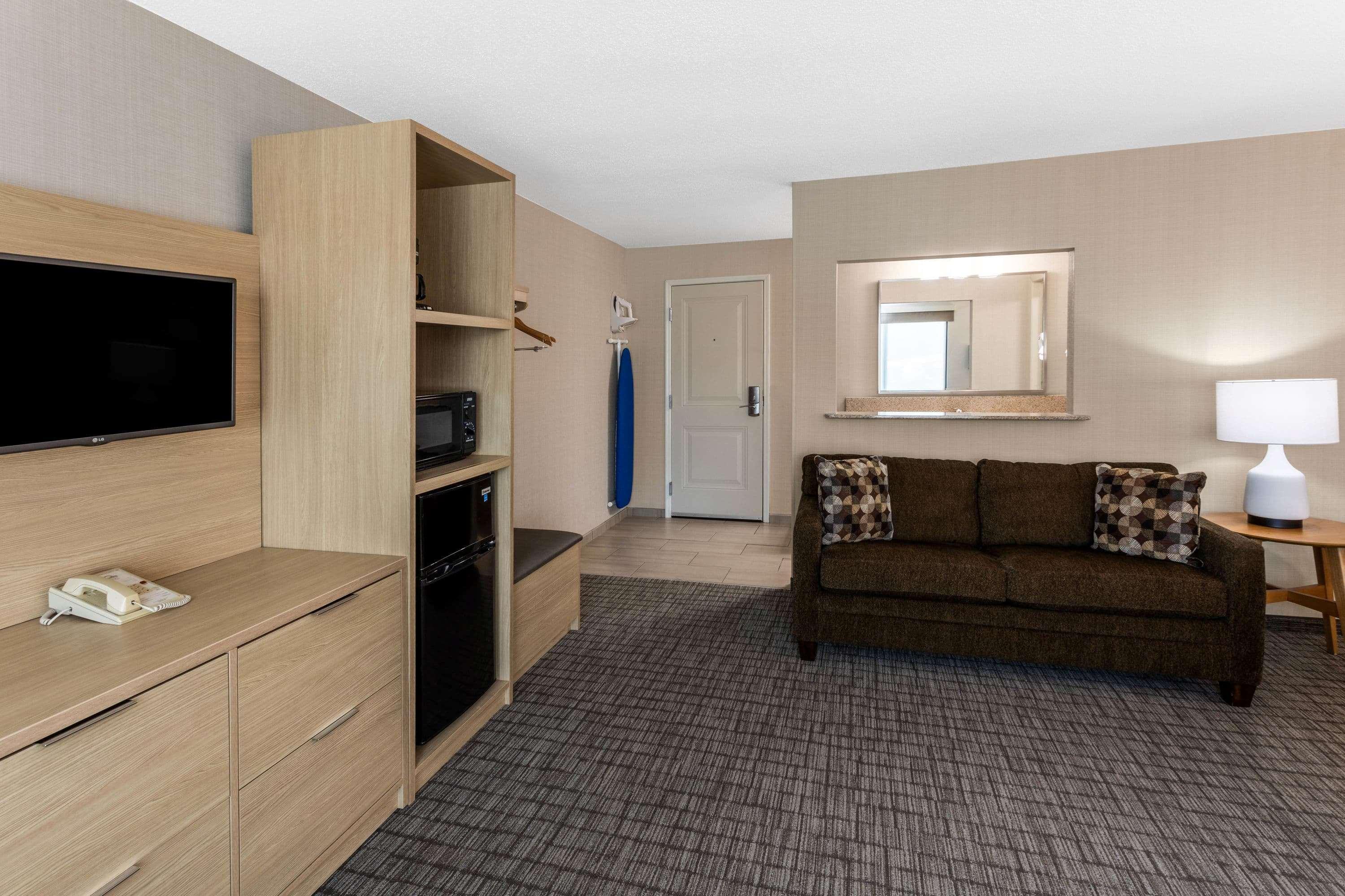Days Inn & Suites By Wyndham Duluth By The Mall Zewnętrze zdjęcie