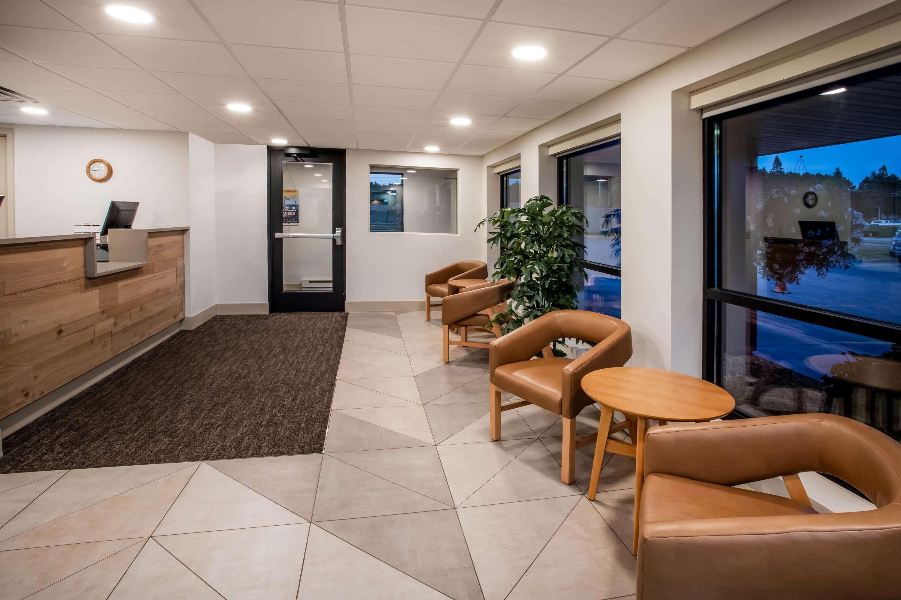 Days Inn & Suites By Wyndham Duluth By The Mall Zewnętrze zdjęcie