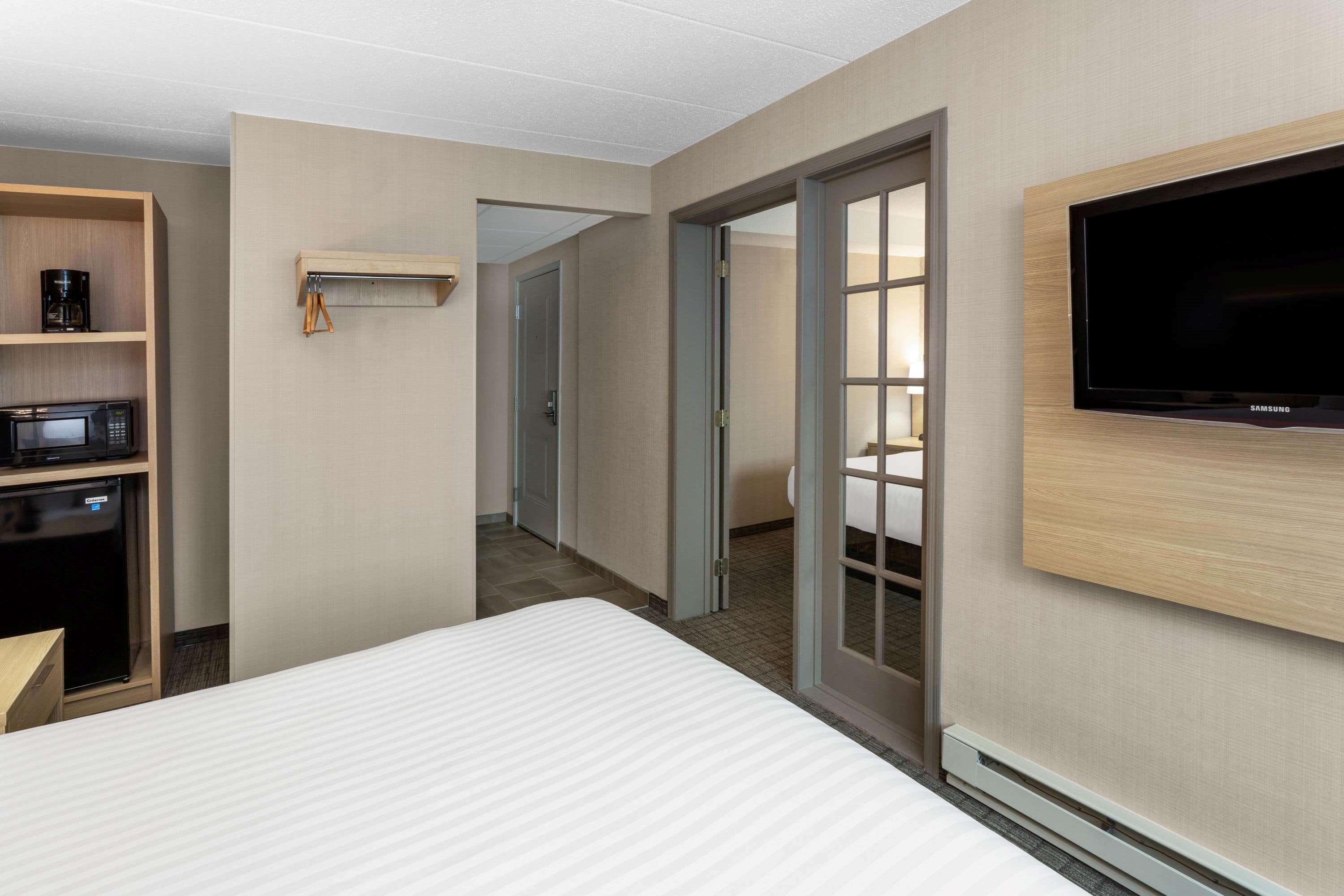 Days Inn & Suites By Wyndham Duluth By The Mall Zewnętrze zdjęcie