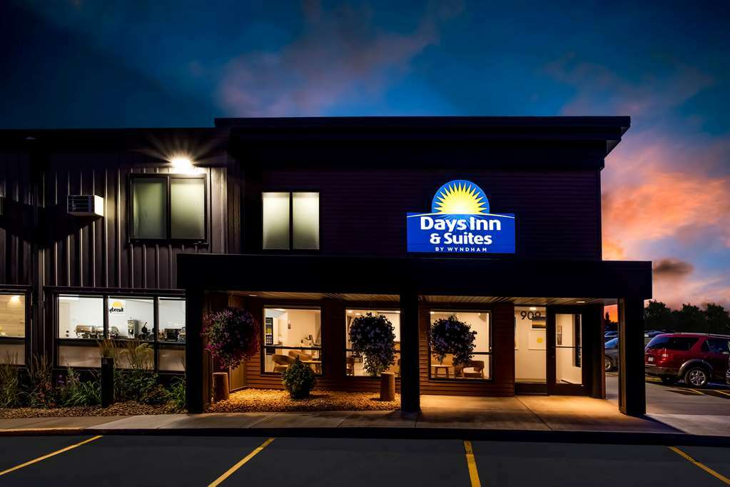 Days Inn & Suites By Wyndham Duluth By The Mall Zewnętrze zdjęcie