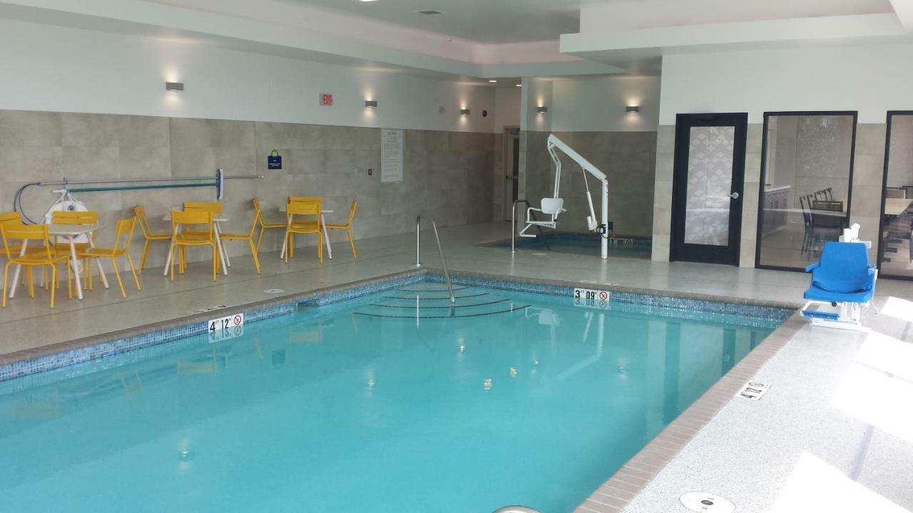 Days Inn & Suites By Wyndham Duluth By The Mall Zewnętrze zdjęcie